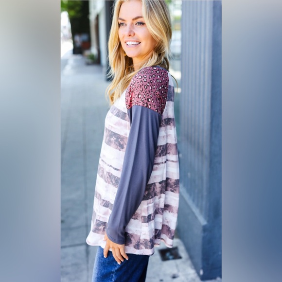 NWT Haptics ANIMAL STRIPE DESIGN TOP - Picture 2 of 3